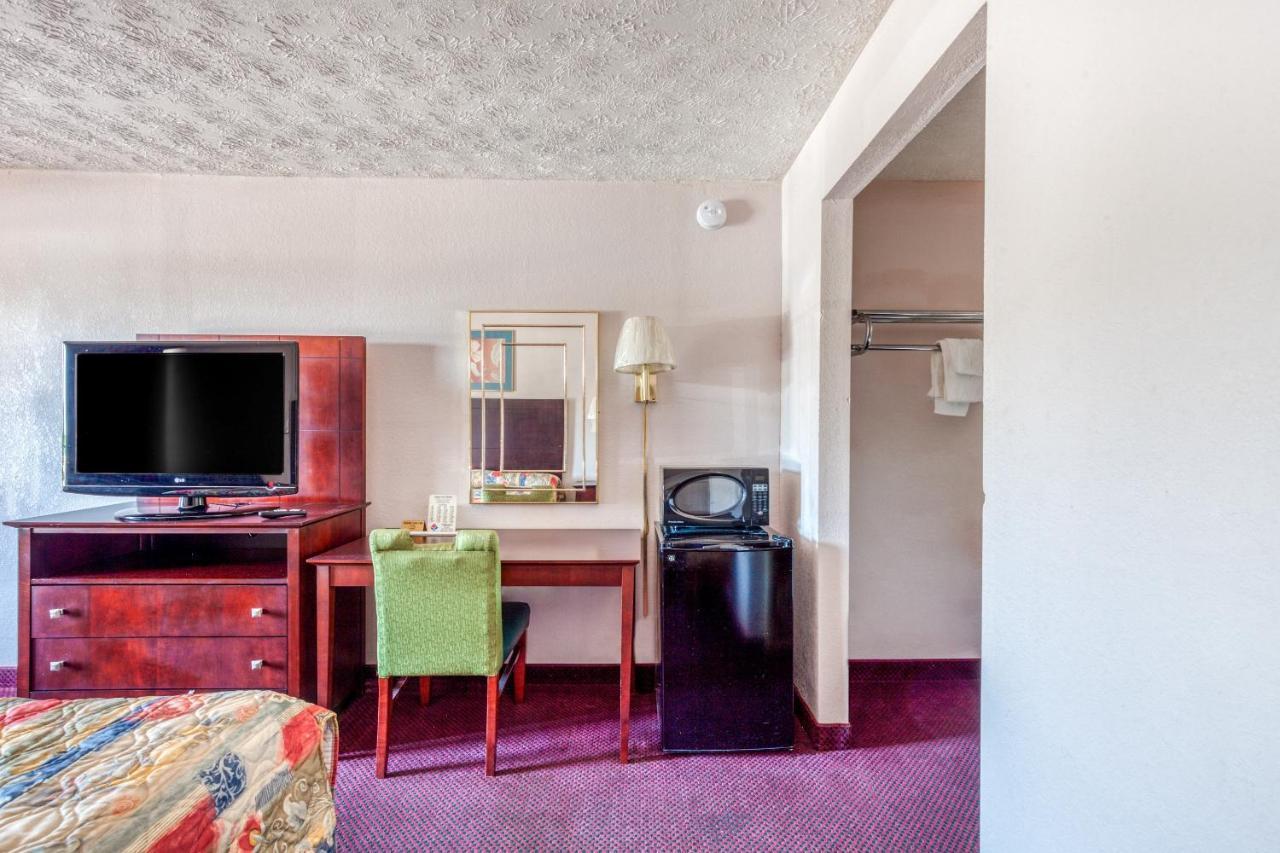 Oyo Hotel Decatur I-20 East & Wesley Club Dr Ngoại thất bức ảnh