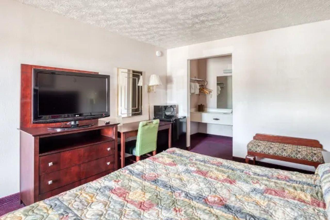 Oyo Hotel Decatur I-20 East & Wesley Club Dr Ngoại thất bức ảnh